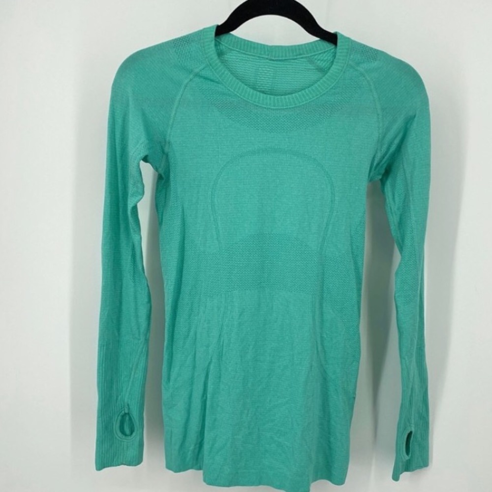 Lululemon swiftly tech top